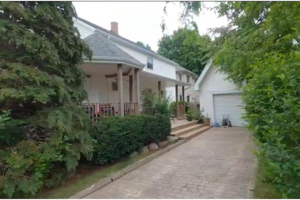 Garden 2 Storey House Niagara Falls Exterior foto
